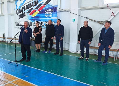 DSC 03В Семикаракорске прошел турнир по мини-футболу, посвященный памяти Александра Янчара