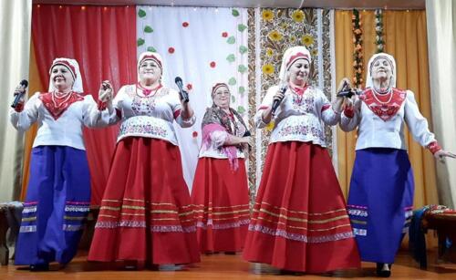 «Я песню русскую пою душой и сердцем»