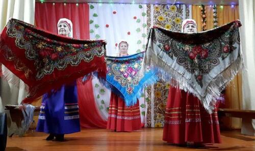«Я песню русскую пою душой и сердцем»
